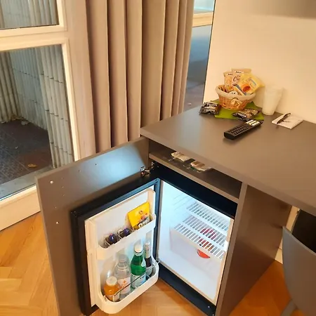 Mako - Centro E Stazione Accommodatie bij particulieren Monza